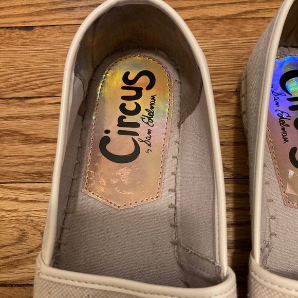 NWOT Circus by Sam Edelman Canvas Flats 8.5 - Picture 2 of 9